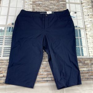 NWT Women’s Croft & Barrow Blue Mid Rise Slimming Capri Pants (20W) GC06